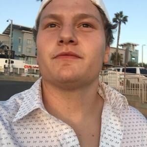 Meet your Posher, Christopher